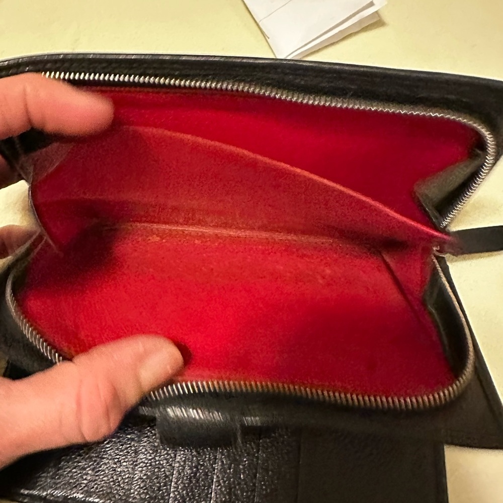 BVLGARI black leather wallet. GUC. Snap and zippers work. 8 credit card slots - Picture 5 of 16